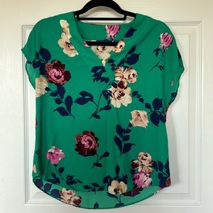 Green floral shirt NWT